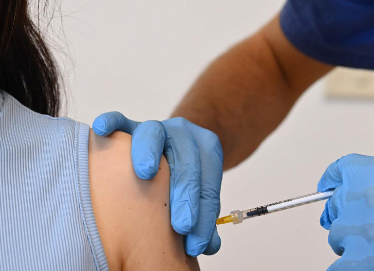Cần có sự giám sát chặt chẽ sau khi tiêm chủng vaccine kết hợp để xử lý kịp thời các triệu chứng bất thường sau tiêm